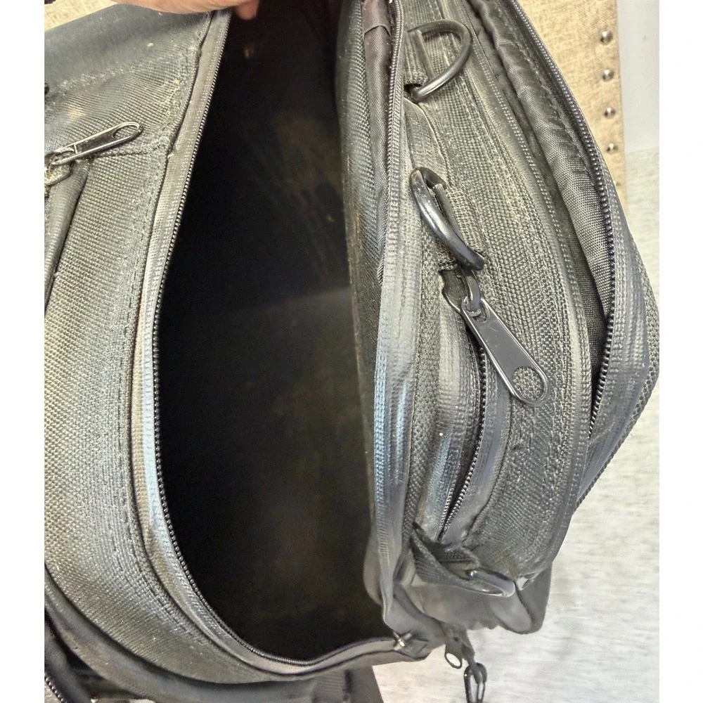 Kuryakyn motorcycle luggage